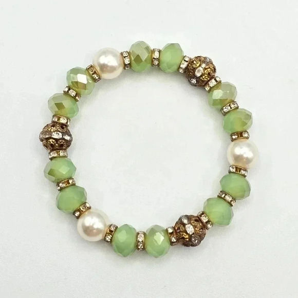 Green Pearl Beads Elastic Bracelet B2 - Picture 1 of 3